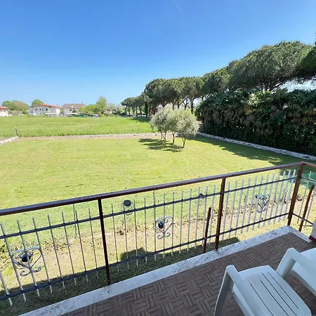 Egles - Con Giardino A Villa