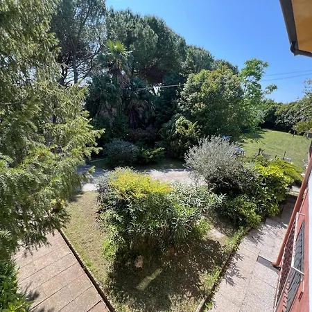 Villa Egles - Con Giardino A *