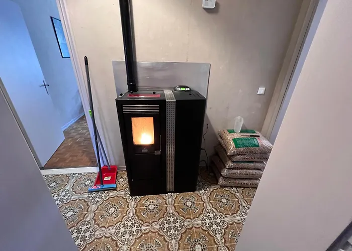 Egles - Con Giardino A Villa