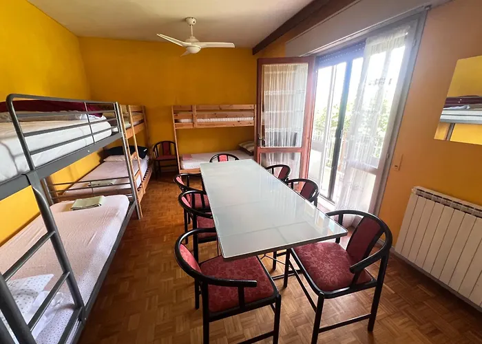 Egles - Con Giardino A Villa *